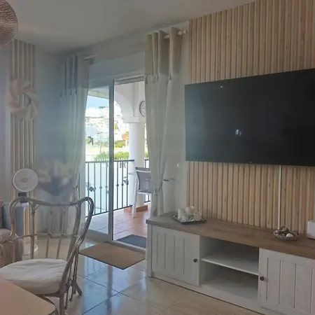 Marina Bella House- Sea View&private Pool Appartamento *