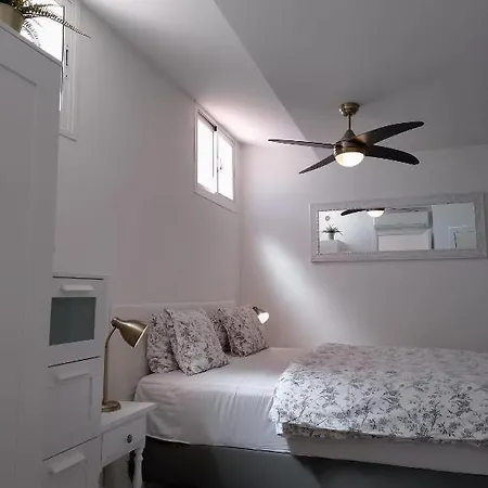 Marina Bella House - Sea View And Private Pool, Up To 8 Persons *