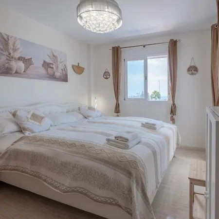 Marina Bella House- Sea View&private Pool Appartamento