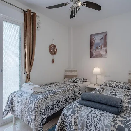 Marina Bella House- Sea View&private Pool Appartamento