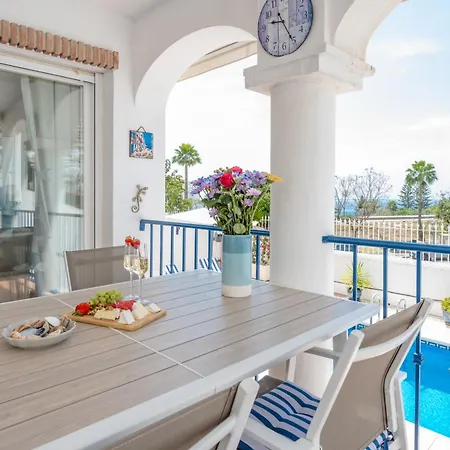 Marina Bella House- Sea View&private Pool Appartamento *