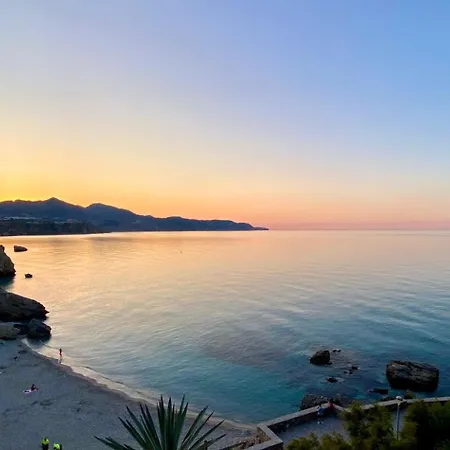 Marina Bella House- Sea View&private Pool Appartamento