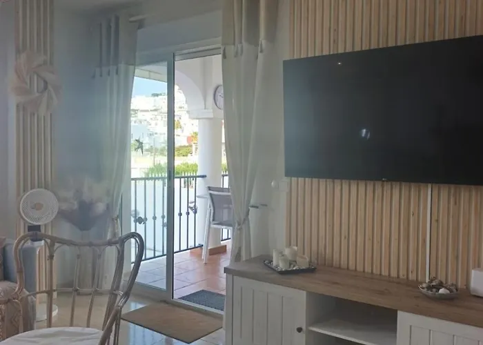 Marina Bella House- Sea View And Private Pool Appartement *