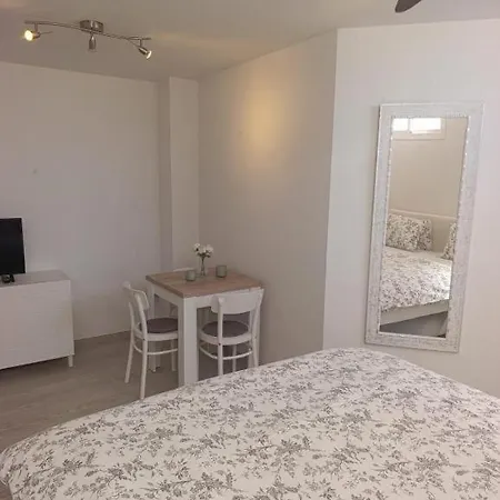 Marina Bella House - Sea View And Private Pool, Up To 8 Persons *